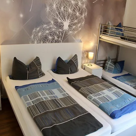 Familienspass & Waldwege In בית נופש